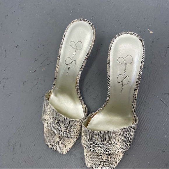 ⛔️SOLD⛔️Jessica Simpson Leather Reptile Square Toe Sandals - Picture 5 of 11